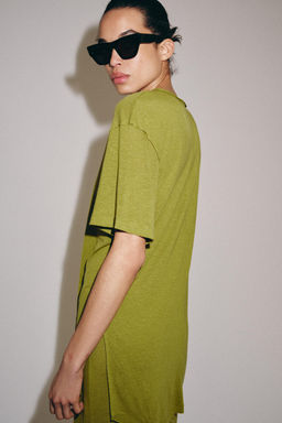 CAMISETA OVERSIZE FLUIDA / Lima fl?or