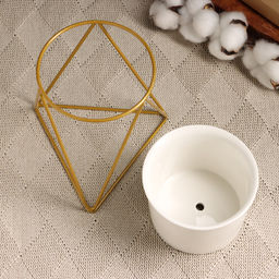 Горшок для цветов «Грани» керамический, 400 мл, 14×11×15 см, на золотистой металлической подставке, белый