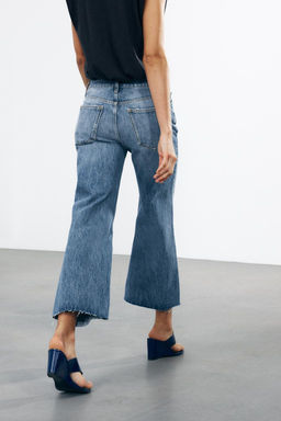 ZW COLLECTION LOW-RISE CROPPED FLARE JEANS - Zara фото 12