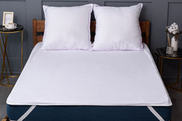 Наматрасник Комфорт с резинкой по углам