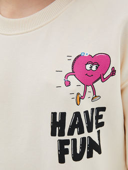 Свитшот для девочек молочный с печатью - Mark formelle фото 5