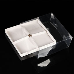 Цена за 2 шт. Коробка для муссовых пирожных, 4 штуки, 17×17×6 Белый