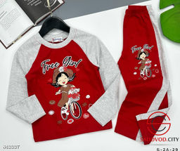 Костюм для девочки с рисунком