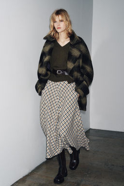 OVERSIZED 100% WOOL KNIT SWEATER