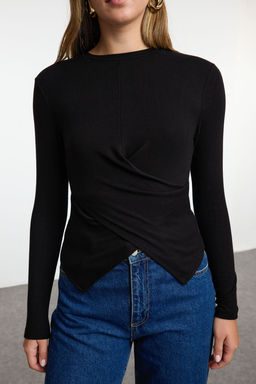 Trendyolmilla Siyah Kruvaze Buzgu/Drape Detayl? Slim/Vucuda Oturan Orme Bluz TWOAW25BZ00216  фото 2