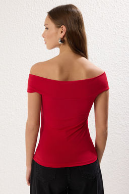 K?rm?z? Gul Detayl? Fitted/Vucuda Oturan Esnek Orme Bluz TWOSS25BZ00041