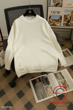 Кофта женская с рваным эффектом