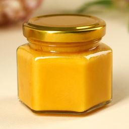 Подарочный набор Расцветай от счастья: чай травяной 25 г., крем-мёд с абрикосом 120 г.