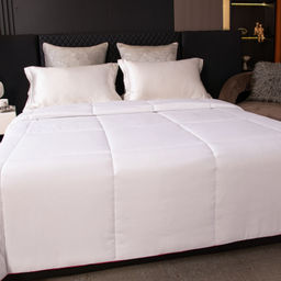 Одеяло Soft Moon Всесезонное SM001 красный кант 150*210 см 150*210 - Ситрейд фото 4