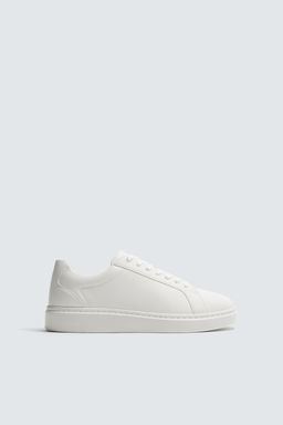 ZAPATILLA VOLUMEN MONOCOLOR / Blanco