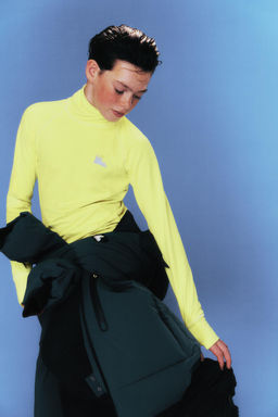 BREATHABLE THERMAL T-SHIRT SKI COLLECTION - Zara фото 7