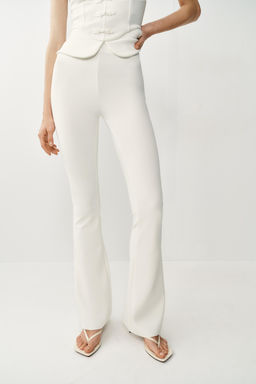 PANTAL?N FLARE STRETCH / Blanco roto