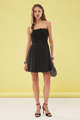 TRENDYOLMILLA Siyah 3 Boyutlu Gul Detayl? Mini S?k Elbise TPRSS25EL00129  фото 2