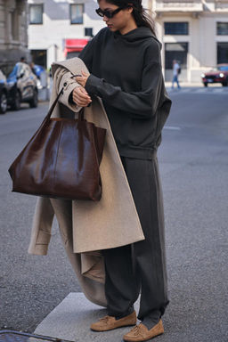 PLUSH WIDE-LEG TROUSERS