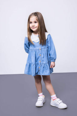 Джинсовое платье с широким кружевным воротником и длинными рукавами для маленьких девочек - Defacto фото 3