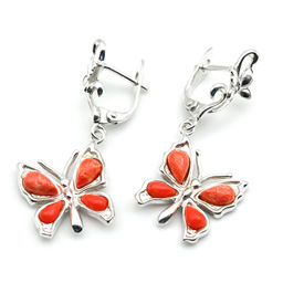 Серьги Бабочки С925 с кораллом (имитация) 21мм, 6,3г Радуга камня