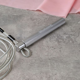 Cкакалка скоростная Woohooo Tempesta Hard Pro / длина 4.5mm/3m, ручки 1.8х15.8 см / Вес 240g / Silver / уп48 - ГалеонТрейд фото 3
