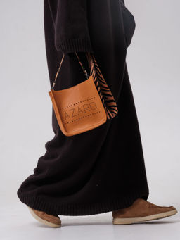 Сумка кожаная на плечо Azaro 30996 оранжевый карандаш