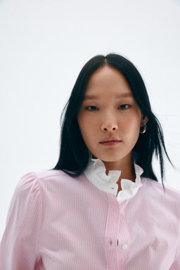 Blusa con cuello de volantes - H&m фото 6