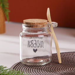 Банка для хранения сыпучих продуктов и круп Щепотка любви, с ложкой, 250 мл