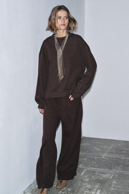 SOFT LONG SLEEVE SWEATSHIRT