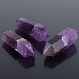 Кристалл двухконечный из Аметиста