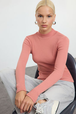 Trendyolmilla Bej Fitted/Vucuda Oturan Dik Yaka Uzun Kol Fitilli Esnek Orme Bluz TWOAW21BZ0423 фото 5