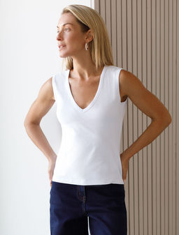 D43.226 Топ женский белый