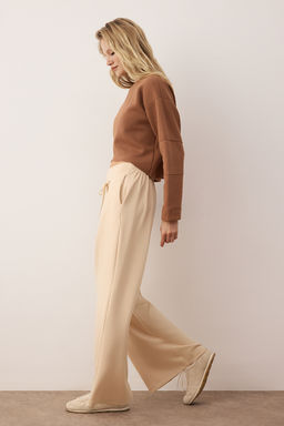 Lacivert Wide Leg Yumusak Kumasl? Pilili Esnek Orme Pantolon TWOAW26PL00138