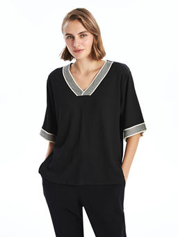 V Yaka Desenli Oversize Dokulu Kad?n Bluz