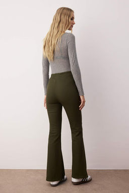 Haki Flare Kal?p Baglama Detayl? Gabardin Pantolon TWOAW26PL00064