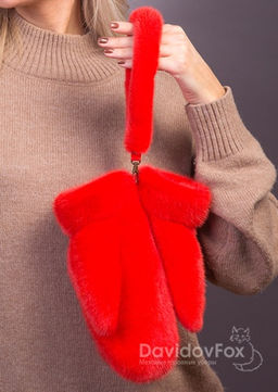 Варежки норка алые