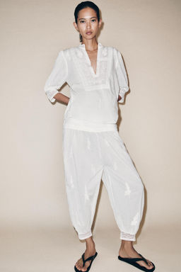 BLUSA BORDADOS ZW COLLECTION / Crudo