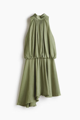Vestido con falda asim?trica