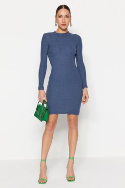 TRENDYOLMILLA Siyah Vucuda Oturan Mini Dik Yaka Fitilli Esnek Orme Kalem Elbise TWOAW21EL2244 фото 15