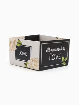 Цена за 3 шт. Коробка "Love" 11х11х7 см, БК 270гр/м2
