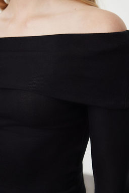 Siyah Carmen Yaka Fitted/Vucuda Oturan Crop Esnek Orme Bluz TWOAW25BZ00008