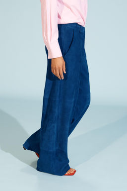 LIMITED EDITION BAGGY SUEDE LEATHER TROUSERS - Zara фото 2