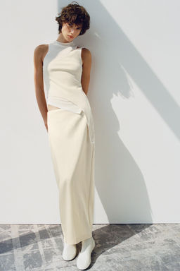FALDA MIDI SATINADA / Beige