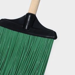 Метла полипропиленовая Плоская, с черенком, МИКС - Simaland фото 3