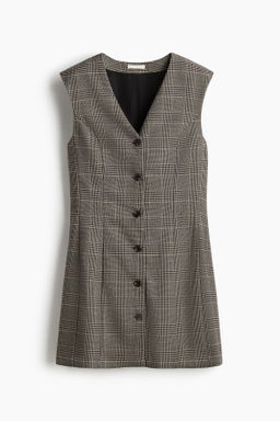 Vestido con hombreras