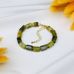 Браслет из Гроссуляра зеленый гранат