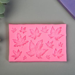 Цена за 2 шт. Молд силикононовый «Кленовые листья» 0,7 х 9,7 х 6,4 см