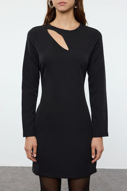 Siyah Vucudu Saran Pencere Detayl? Mini Dokuma Elbise TWOAW25EL00164 - Trendyolmilla фото 3