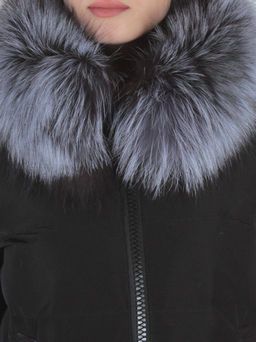8186 BLACK Пальто женское с натуральным мехом Jarius
