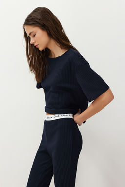 Trendyolmilla Lacivert Slogan Bask?l? Lastik Detayl? Fitilli T-shirt-Pantolon Orme Pijama THMSS21PT1016  фото 13