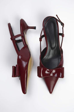 Trendyol Shoes Siyah Fiyonk Detayl? Rugan Kad?n Kitten Topuklu Ayakkab? TAKSS25TO00032