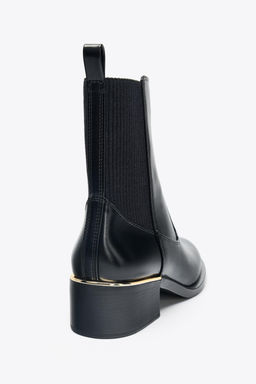 HEELED ANKLE BOOTS
