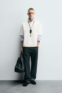 CONTRAST PRINT T-SHIRT
