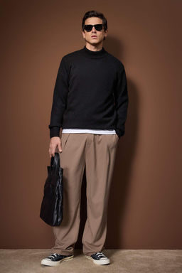 Siyah Relaxed Dik Yaka Duz Kazak TMNAW26KZ00013